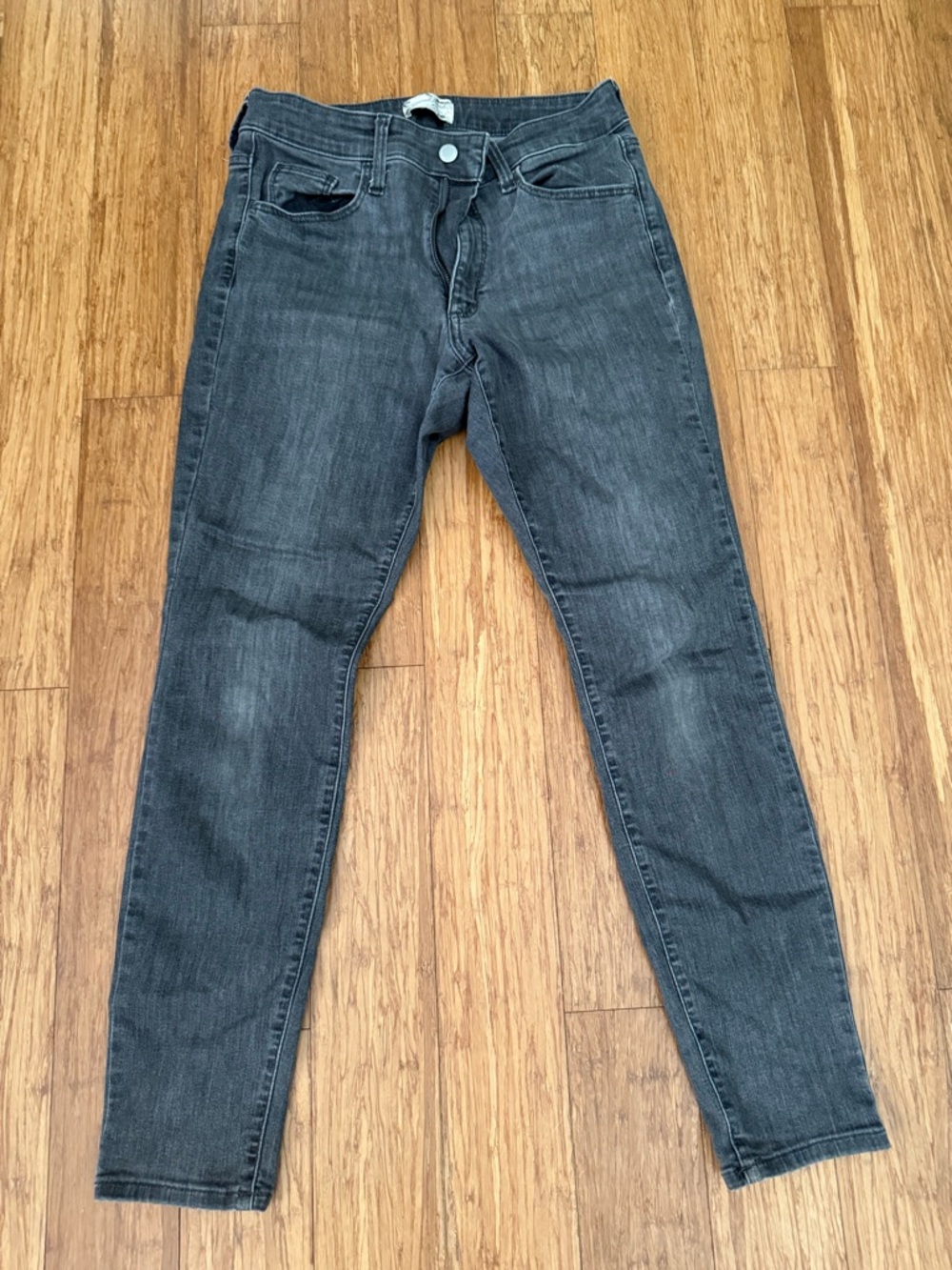 Universal Thread Women's Charcoal Skinny Jeans